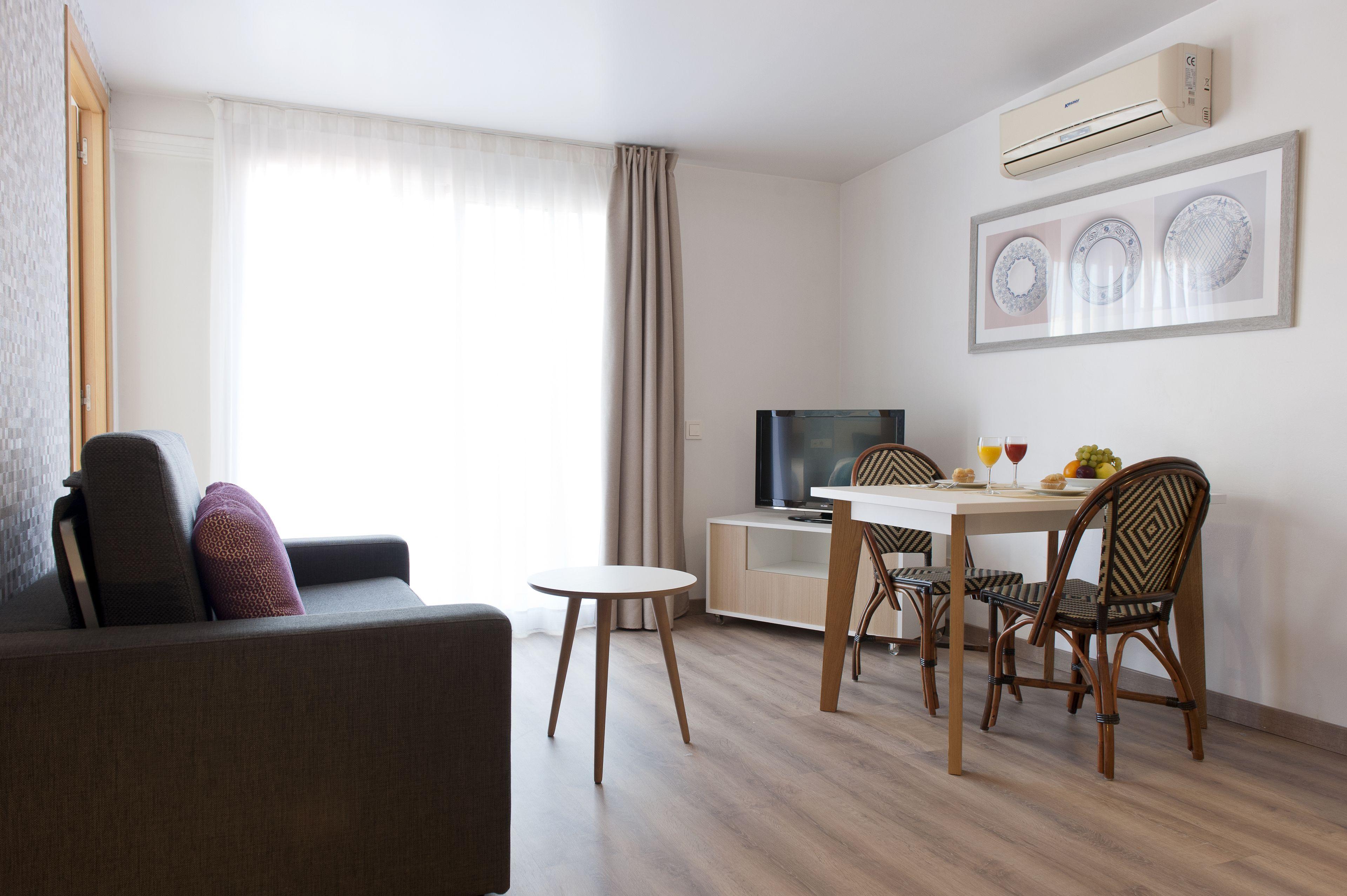 Mh Apartments S. Familia, Barcelona